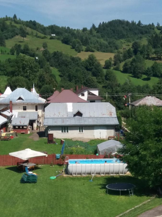 Pensiunea Alunis Sadova (Suceava) Exterior foto